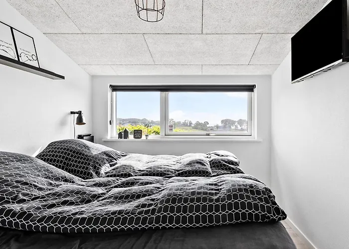 3 Bedroom Lovely In *